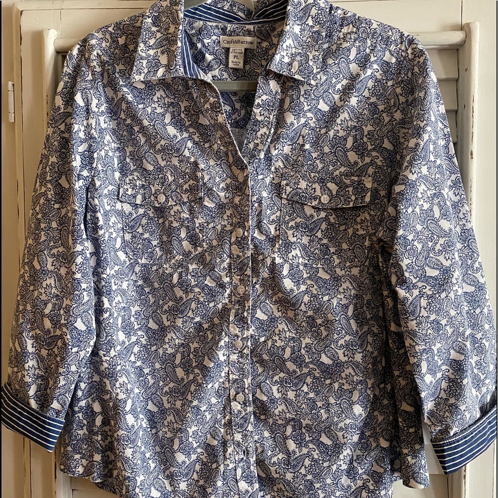 Croft and Barrow Shirt / blouse